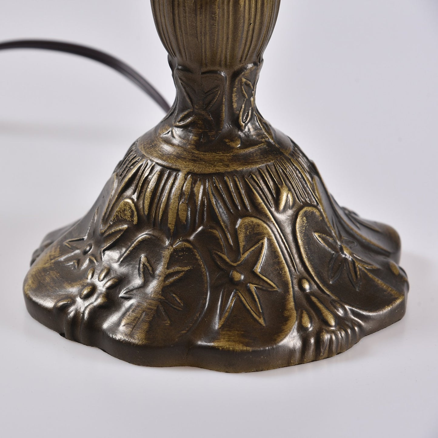 Tiffany Style Baroque Table Lamp