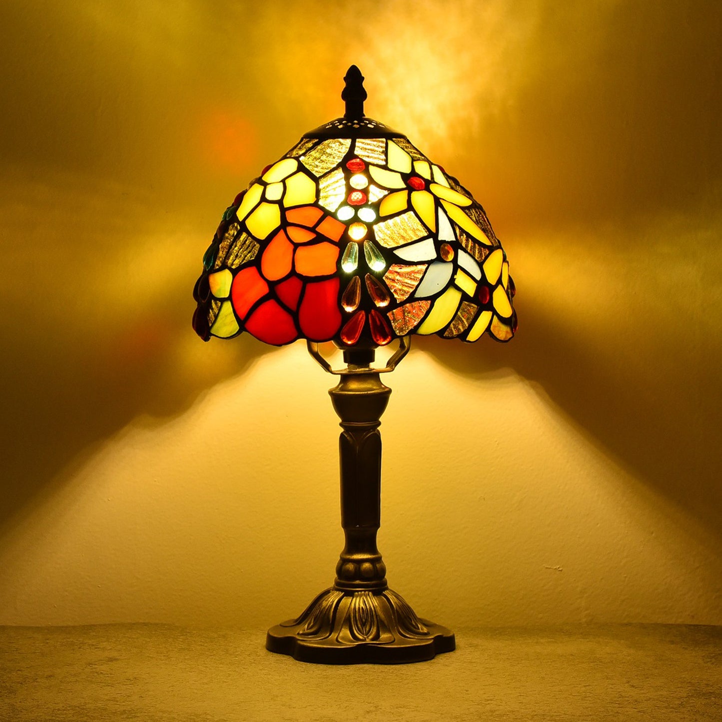 Tiffany Style Floral Table Lamp